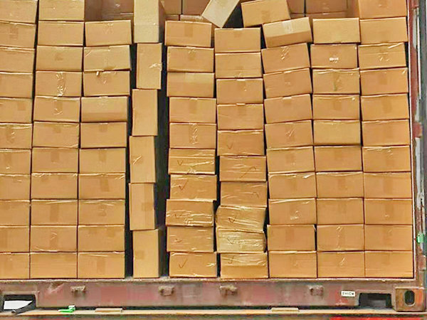 出(chu)廠裝櫃(gui)